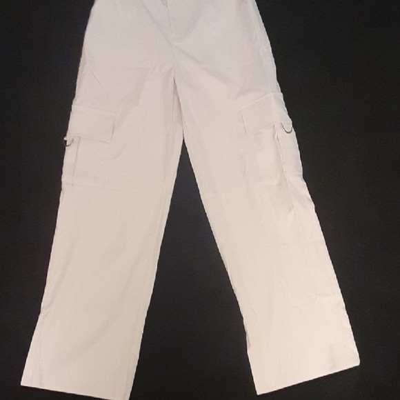PrettyLittleThing Pants - Women's White Cargo Pants